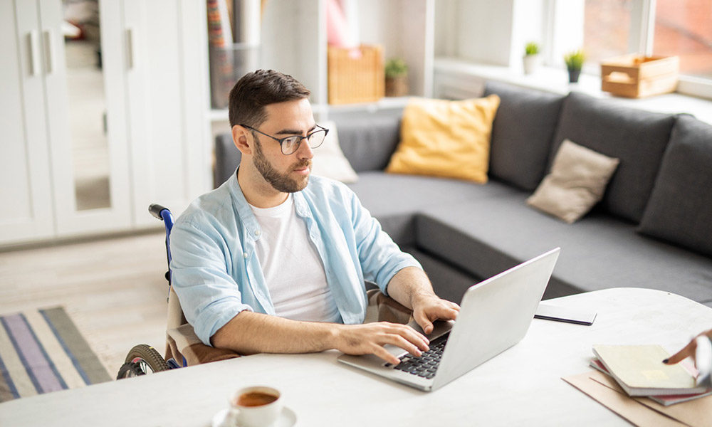 Volunteer Highlight: Victor